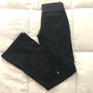 Lululemon black yoga pants